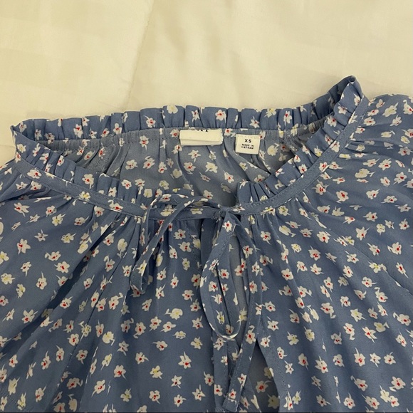 BOGO Gap Floral Puff Sleeve Blouse - Picture 2 of 5